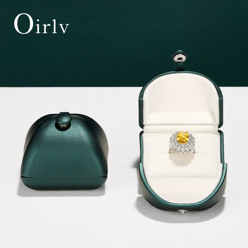 Luxury Bags List - علبة خواتم فاخرة باللون الأخضر الداكن،