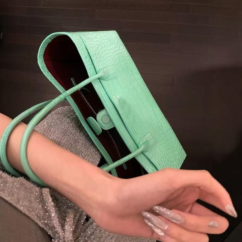 Luxury Bags Green - حقيبة جلدية فاخرة بنقشة التمساح، حقيبة