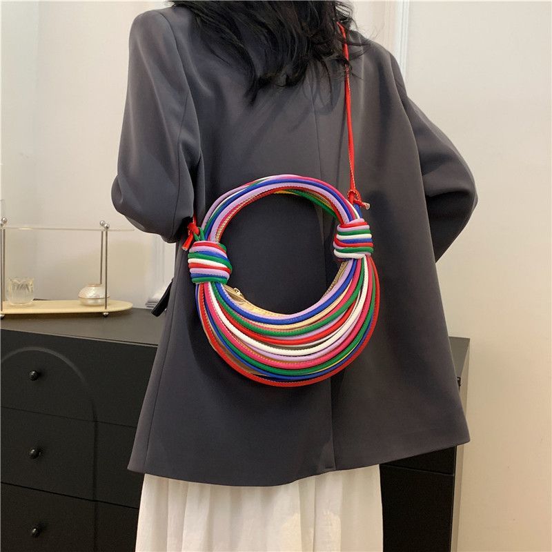 حقيبة يد منسوجة مشهورة على الإ - مراجعة Luxury Bags Level وسعره
