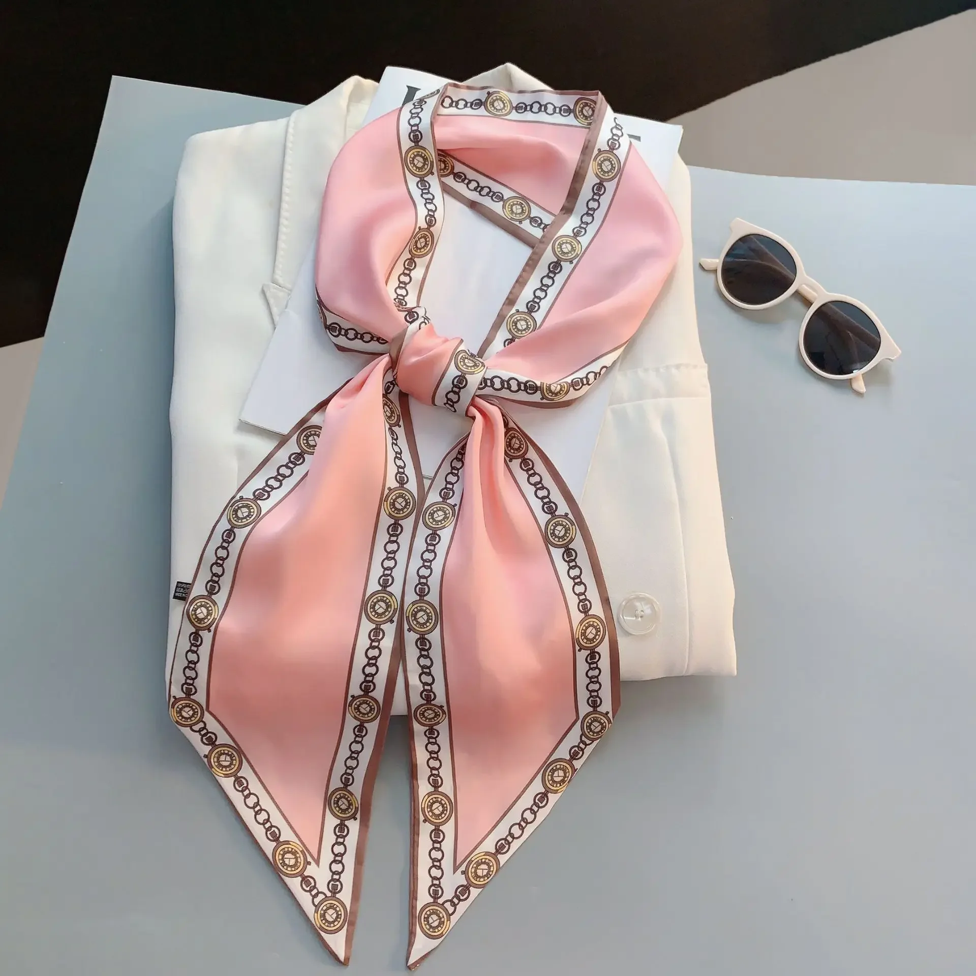 وشاح نسائي ضيق بتصميم مطبوع بن - مراجعة Luxury Bags Sales وسعره