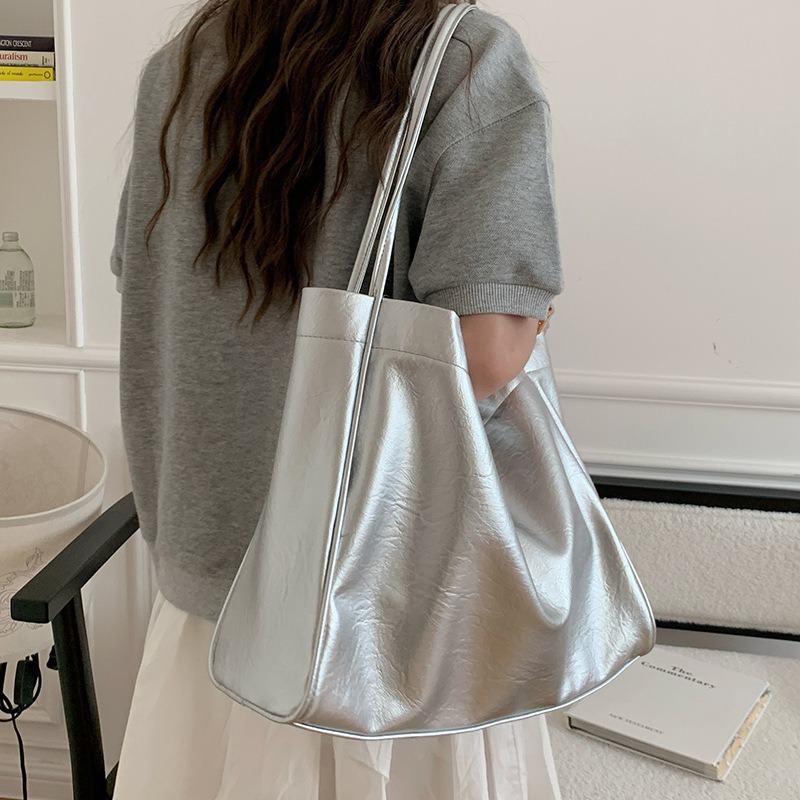 حقائب كتف نسائية فاخرة بتصميم  - مراجعة Luxury Bags Collection وسعره