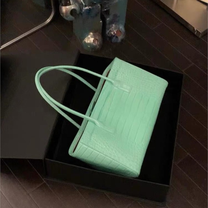 حقيبة يد نسائية خضراء عتيقة ال - مراجعة Luxury Bags Green وسعره