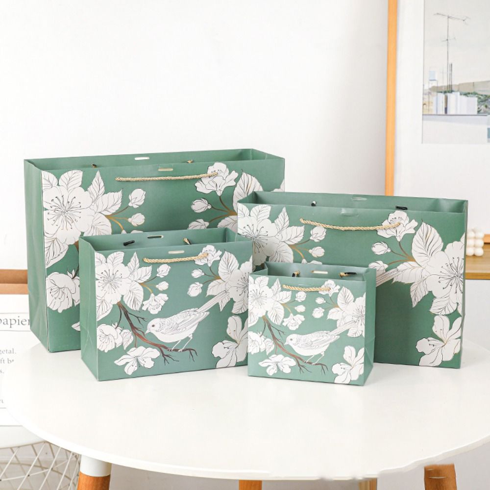 حقيبة ورقية خضراء لليد ، طباعة - مراجعة Luxury Bags Green وسعره