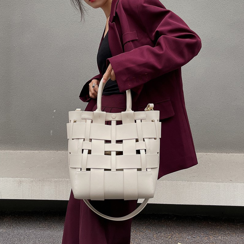 الأحرف الأولى المخصصة حقائب حق - مراجعة Luxury Bags Collection وسعره