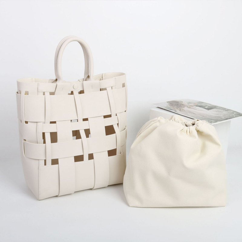 الأحرف الأولى المخصصة حقائب حق - مراجعة Luxury Bags Collection وسعره