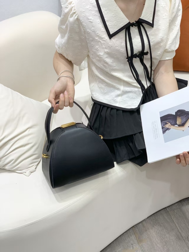حقائب صندوقية هندسية فاخرة مصم - مراجعة Wristlet Wallet Zipper وسعره