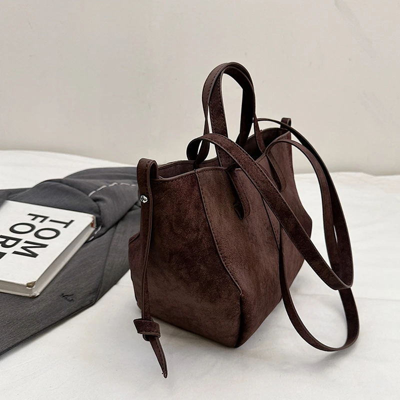 ضوء فاخر الصلبة بولي Hasp غلق  - مراجعة Luxury Bags Sales وسعره