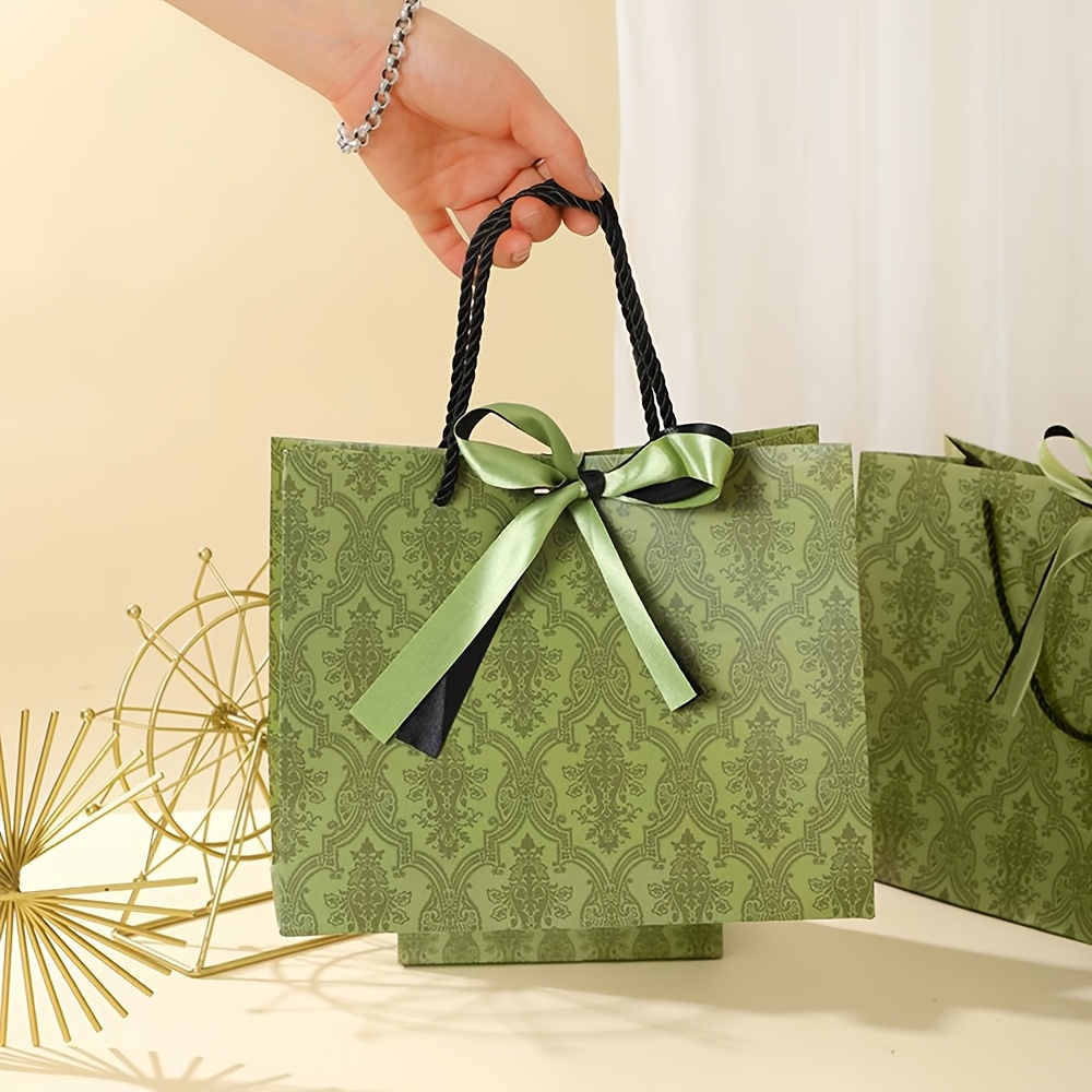 أكياس تسوق فاخرة من الورق المق - مراجعة Luxury Bags Green وسعره