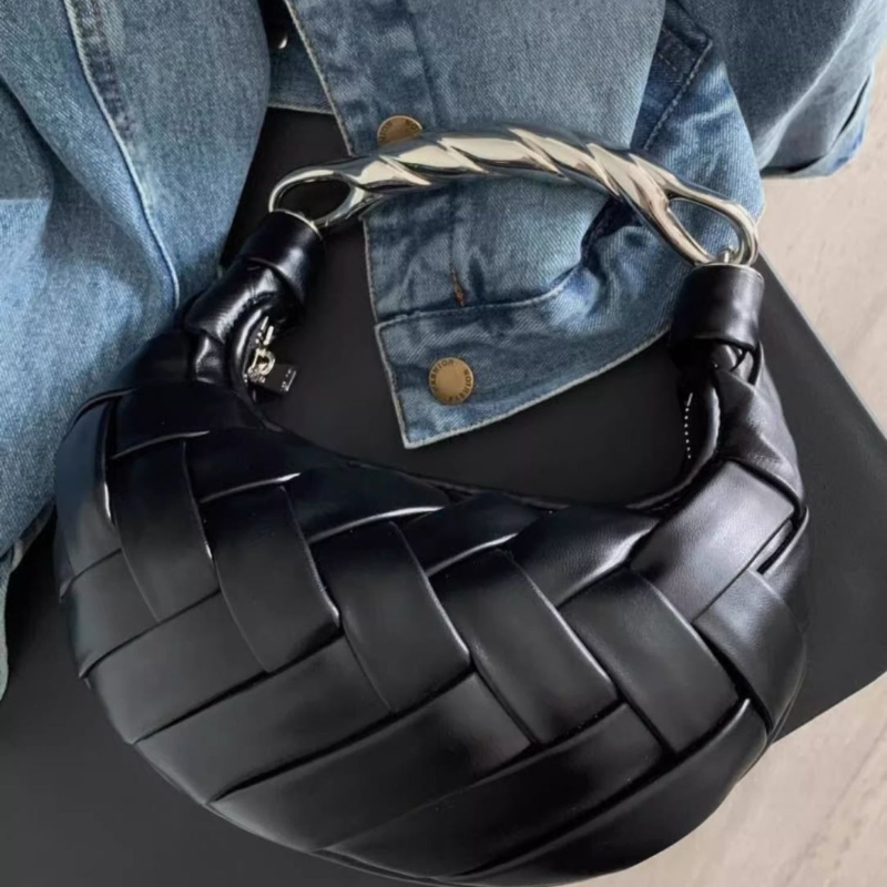 حقيبة من القماش المحمولة المرأ - مراجعة Luxury Bags Level وسعره